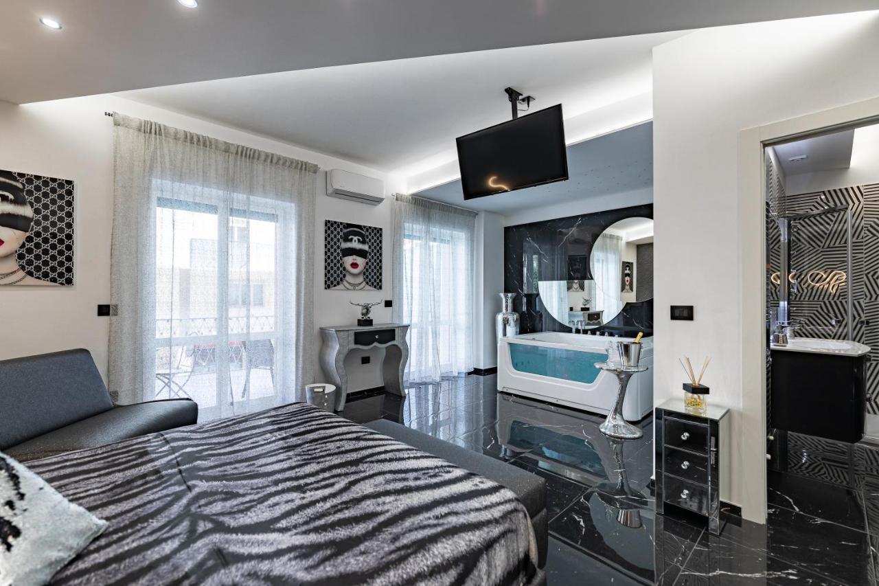 King Room Spa Bath