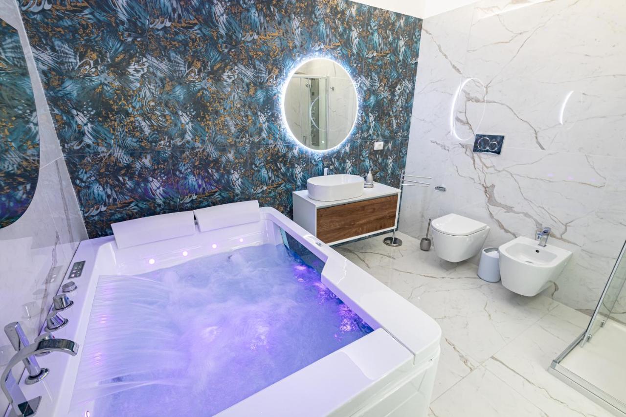 Double Room Spa Bath