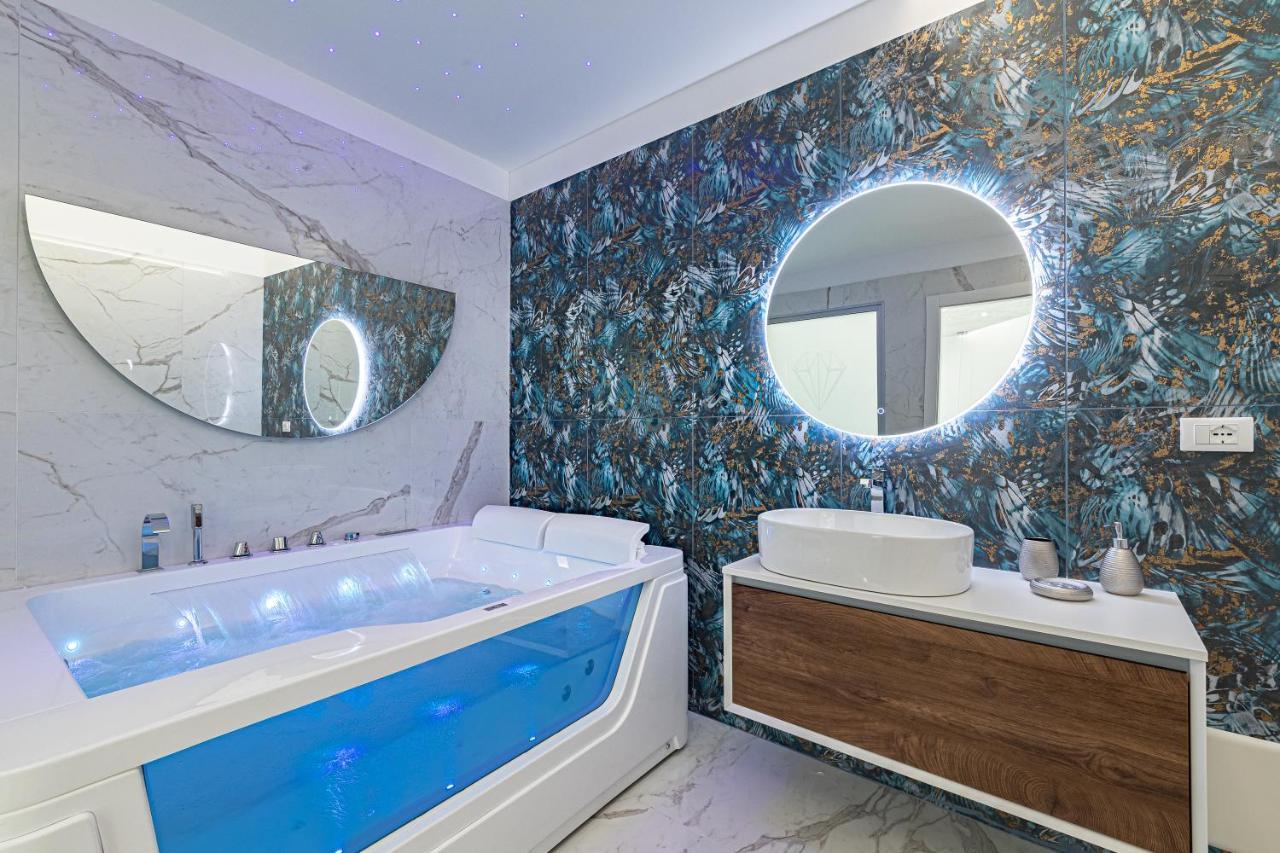 Double Room Spa Bath
