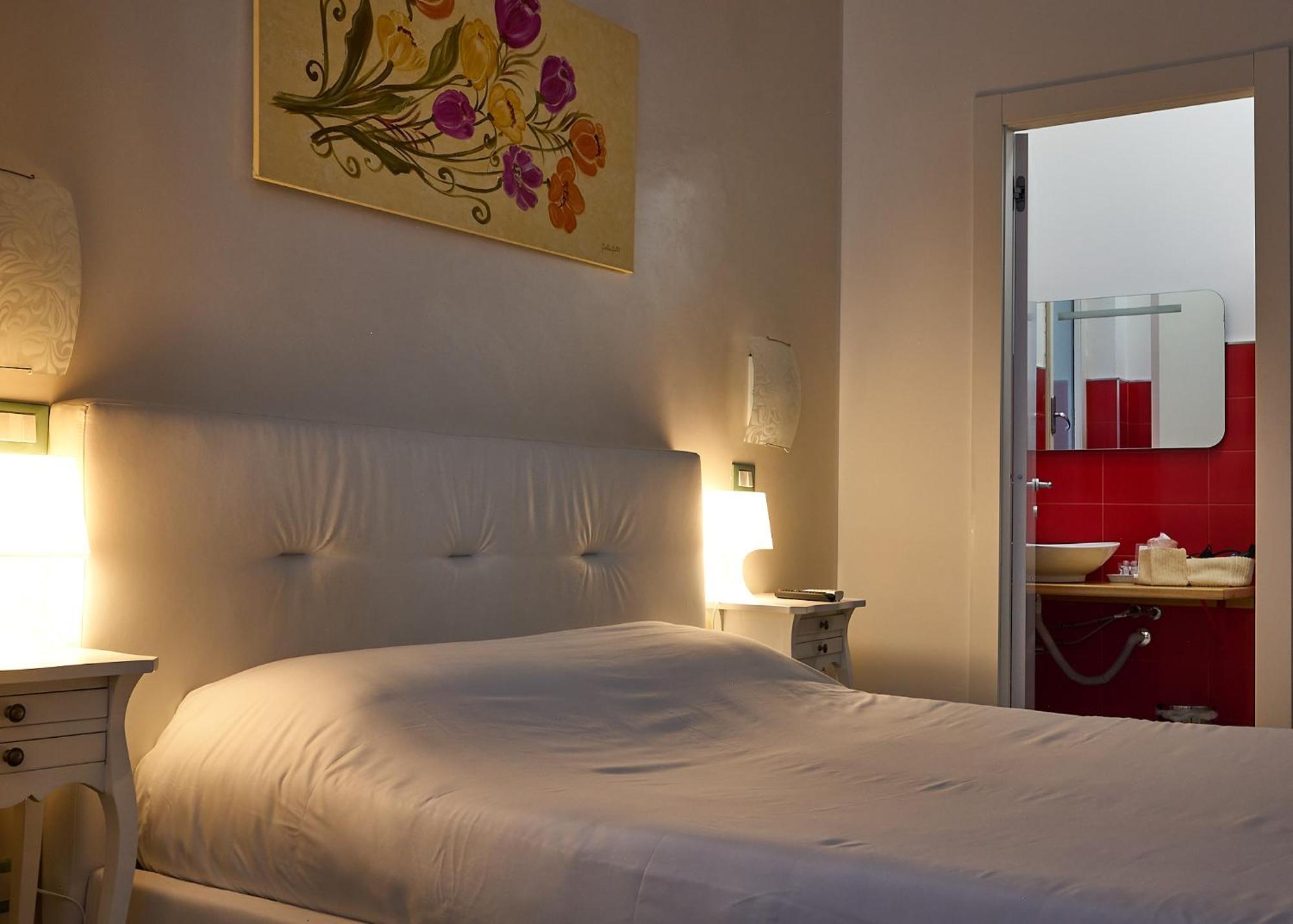 Standard Double Suite