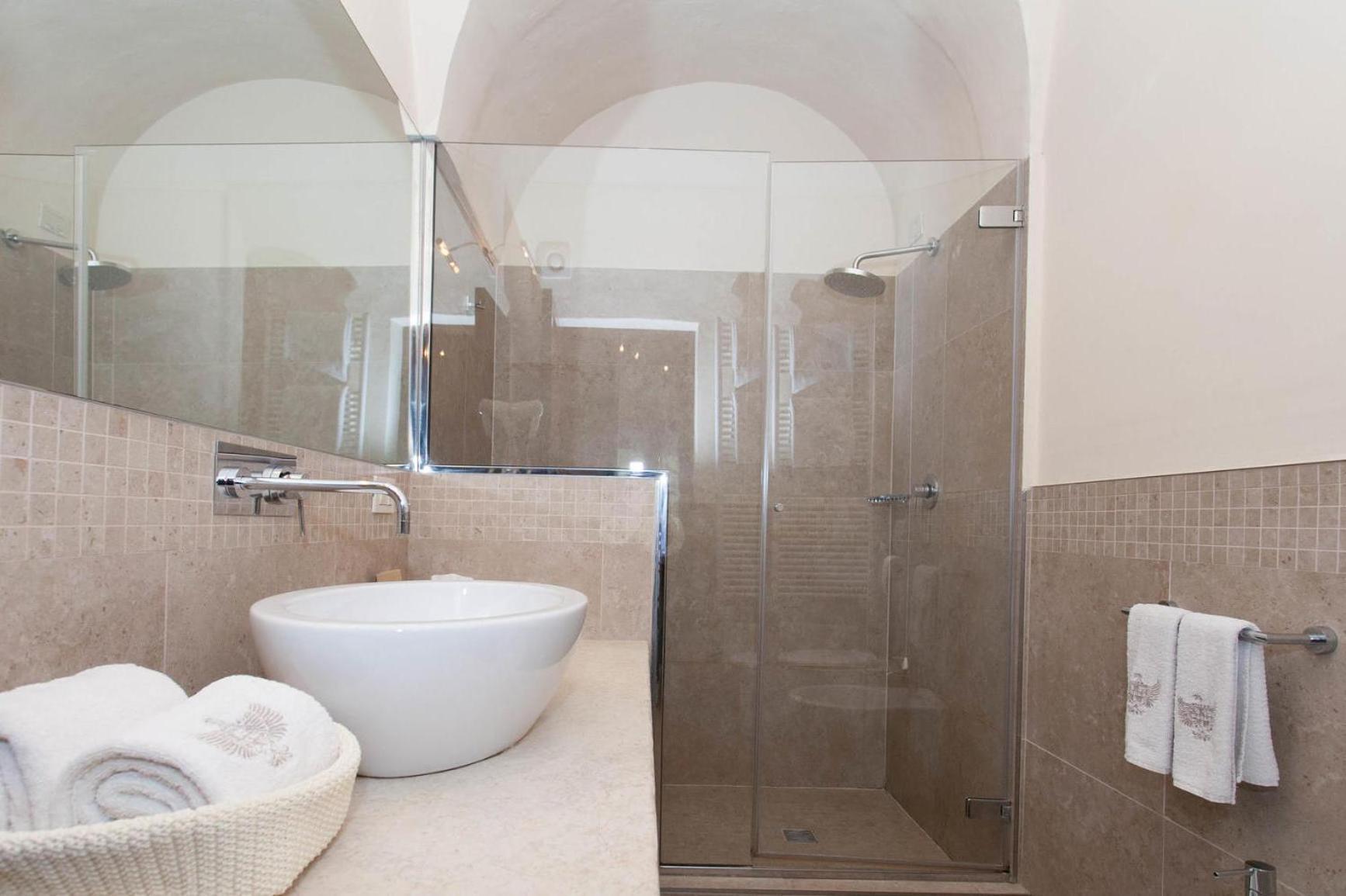 Superior Triple Room,378013102:JPEG