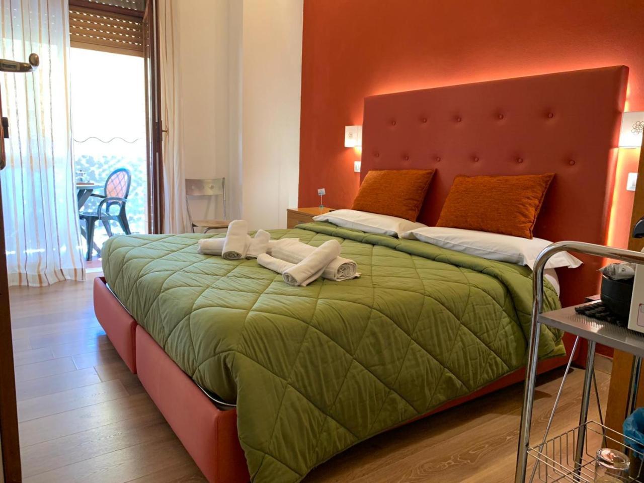 Double or Twin Room,81230826:JPEG