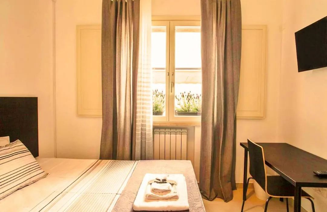 Last Minute Rooms Lecce-1