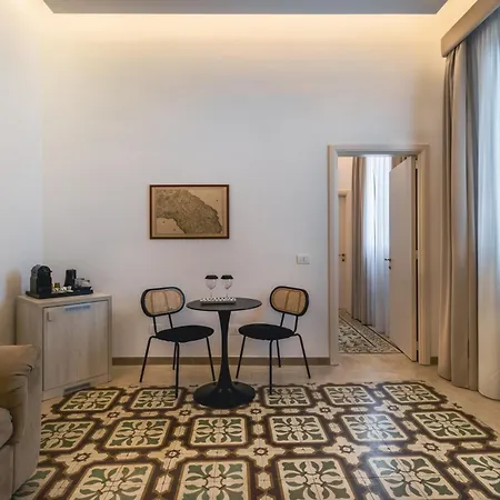 Palazzo San Lazzaro - Jacuzzi Rooms & Suites Lecce Selection-3
