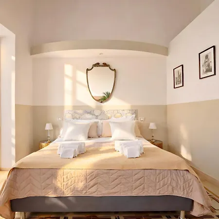 Eccelsoleccese Boutique B&B - Steps From The Historic Center-2